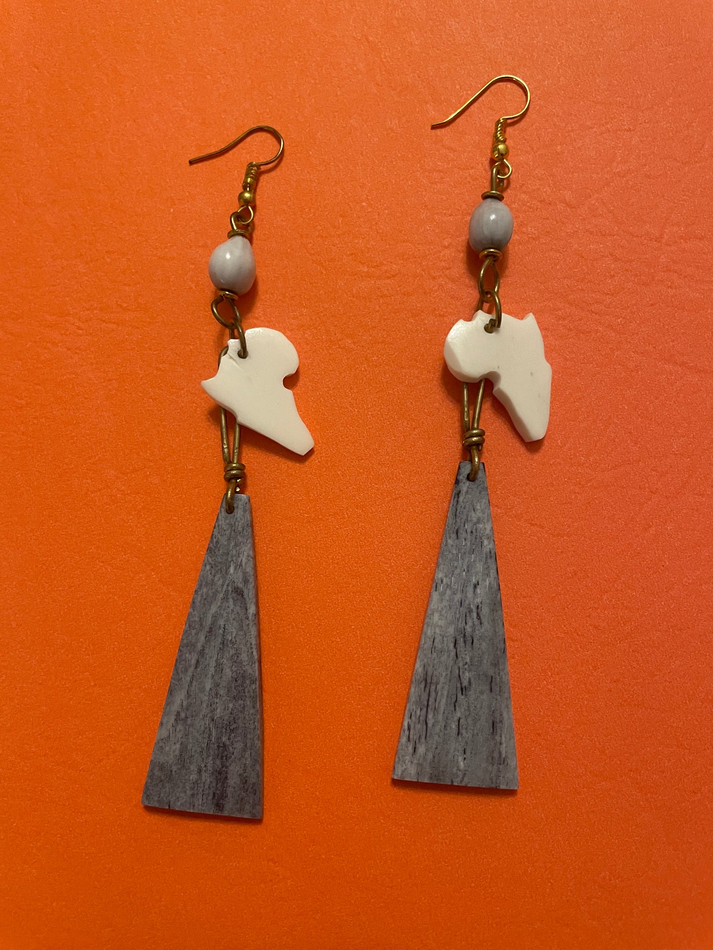 Made in Kenya - Grey Marble and Cream Beaded Earrings