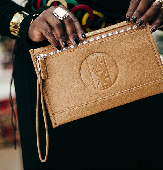 AMMA JO-Camel Signature Wallet