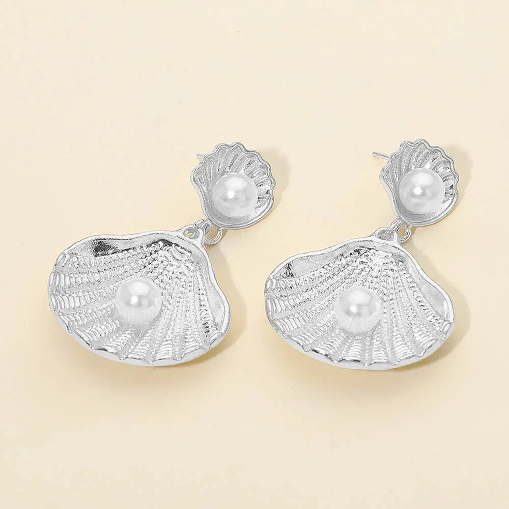 Sea Shell Themed Earrings (Silver or Gold)