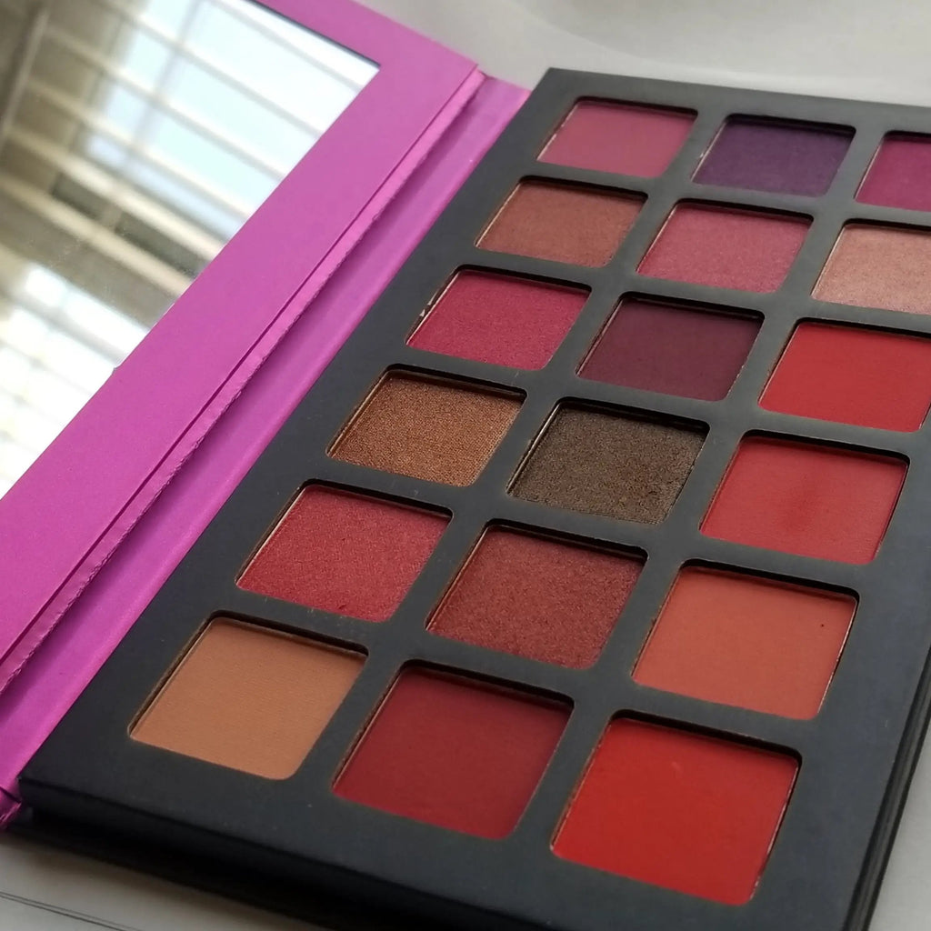 AMMA JO Pink Pop Eyeshadow Palette