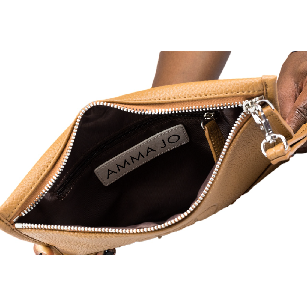 AMMA JO-Camel Signature Wallet